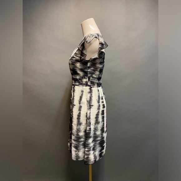 BNWT MAC & JAC black and white short sleeve dress - Picture 2 of 3